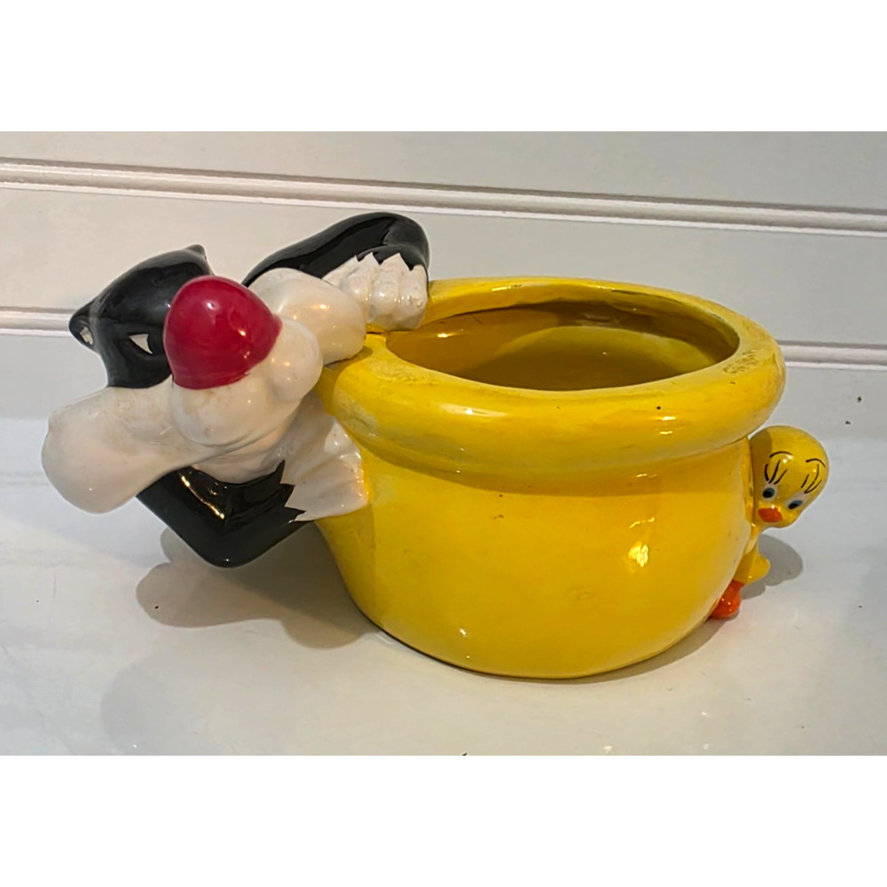 Sylvester And Tweety Bird Porcelain Planter Warner Bros. Looney Tunes Vintage